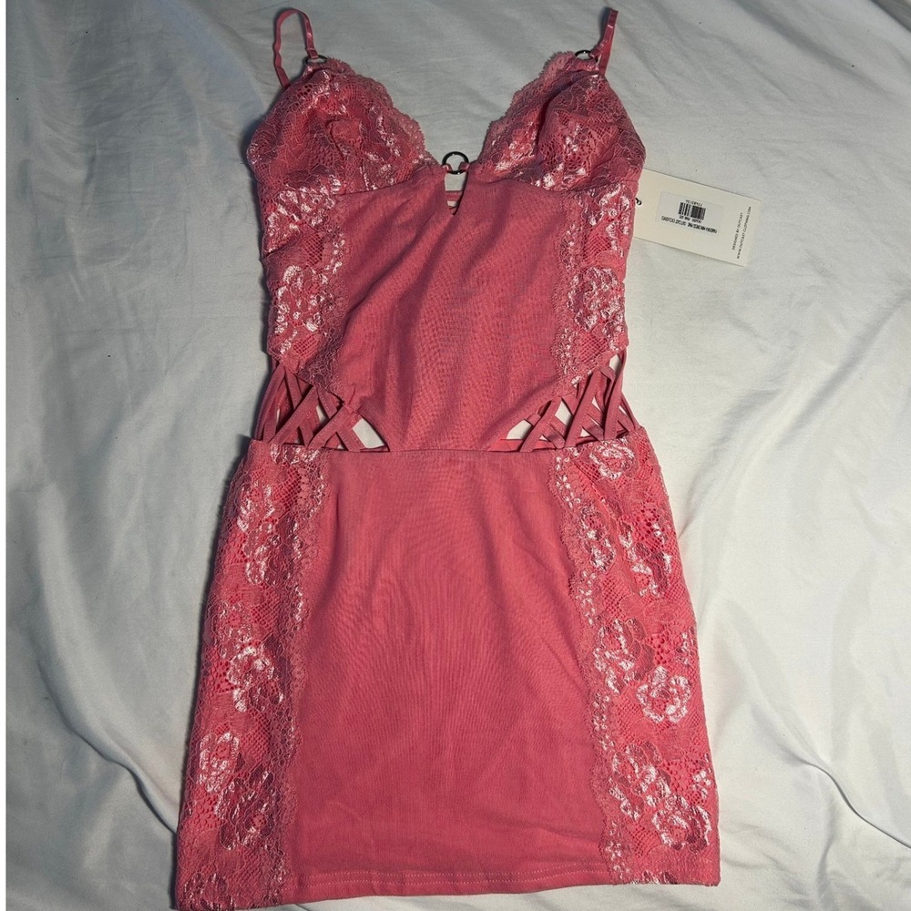 NWT Outcast Pandora Mini Dress XXS Pink Lace Cut-Out - Picture 2 of 4